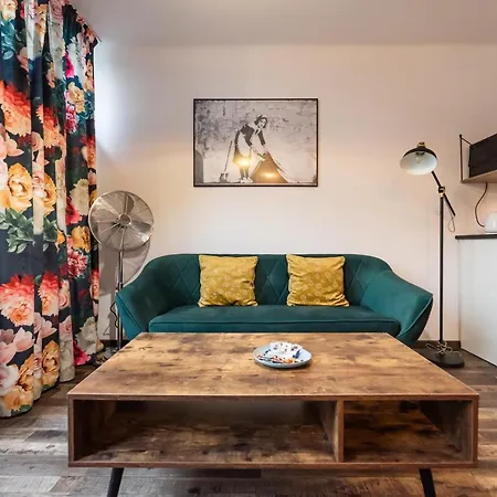 Ogrod Saski Colored By Bookinghost * 华沙