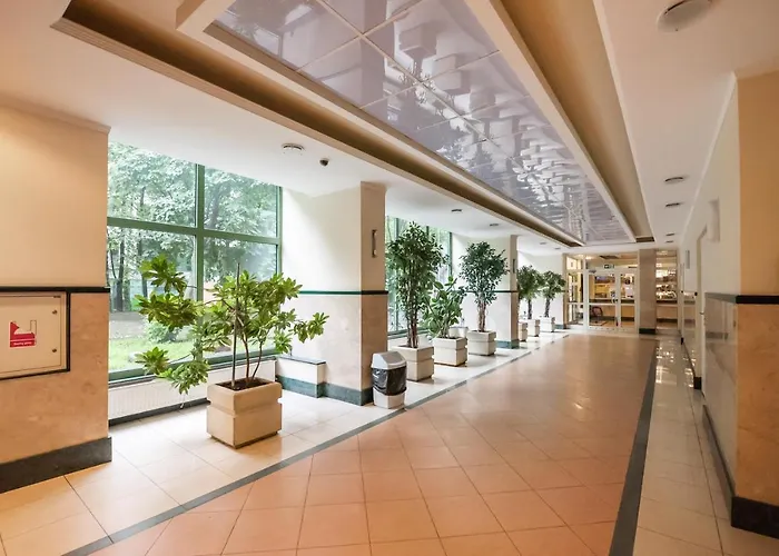 Ogrod Saski Colored By Bookinghost * وارسو