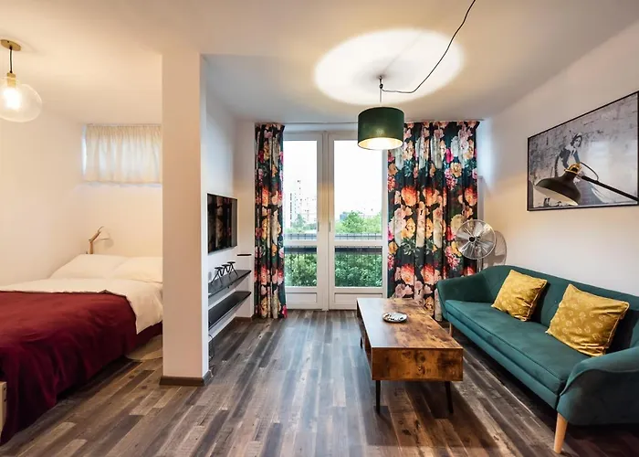 Ogrod Saski Colored By Bookinghost شقة